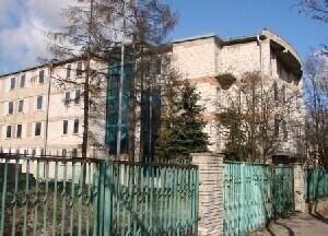 Batorego 10 Hotel sanatorium mieszkania czy obiekt sportowy