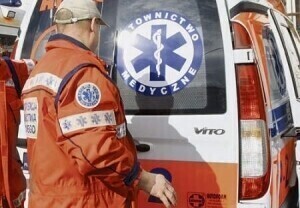 Karetki zwolnią jadąc do pacjenta