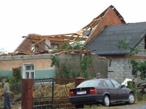 pow. piotrkowski Szacowanie strat po nawałnicy