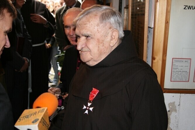 Ojciec Leoncjusz otrzymał Krzyż Oficerski