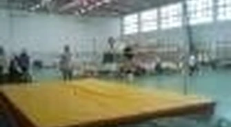 Gimnazjum 5 : Miting w skoku wzwyż