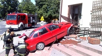 Moszczenica:  Zatrzymał się na schodach sklepu 