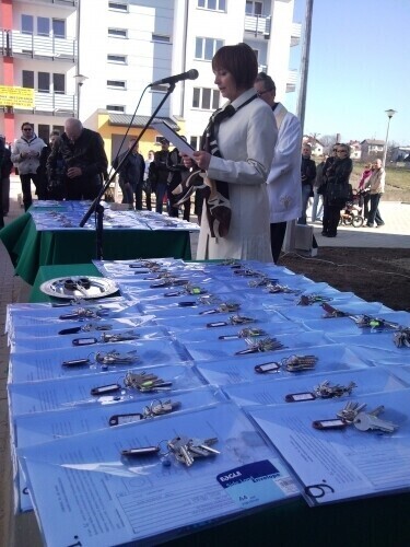 Piotrków Otrzymali klucze do nowego mieszkania