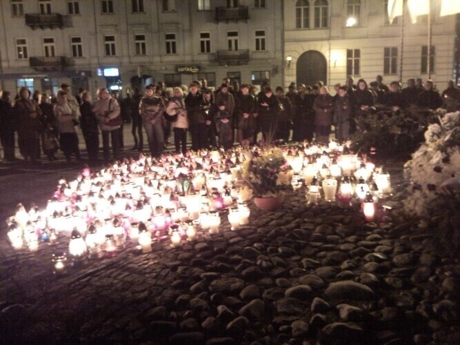 Piotrkowianie uczcili rocznicę śmierci papieża