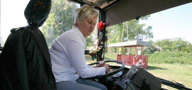 Piotrków Kobieta za kółkiem w emzetkach