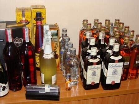 Tomaszów Okradał firmę w której pracował