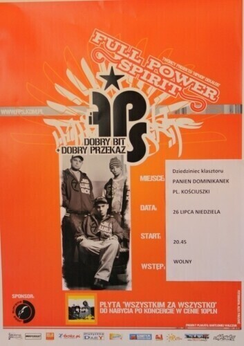 Chrześcijański hip hop i rap na dziedzińcu u Panien