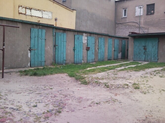 Piotrków Groził że zabije dzieci siekierą