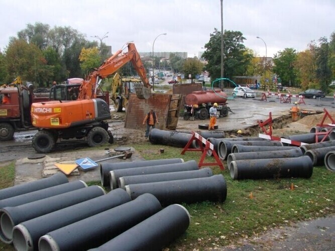 Piotrków Zawracają na przejściu dla pieszych