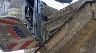 Piotrków: "Europa" sypie się na głowy przechodniów