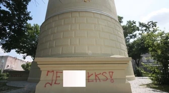 Piotrków: Wulgaryzmy szpecą wizytówkę miasta