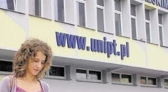 Piotrków: Rekrutacja na Uniwersytet idzie opornie