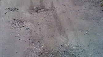 Sulejów: Droga dziurawa niczym szwajcarski ser