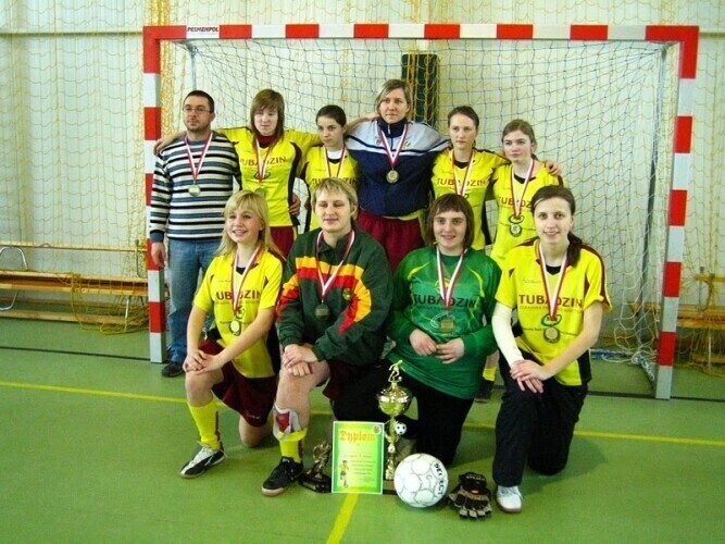 Finały LZS w piłce kobiet - zwycięzcą Ostrovia Ostrówek