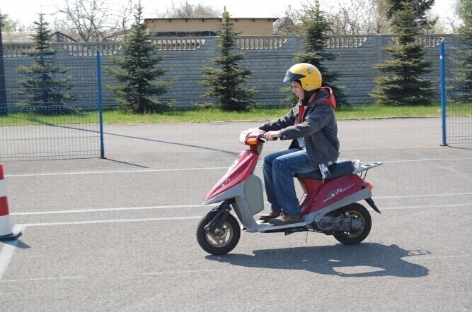 Zdawali na kartę rowerową i motorowerową