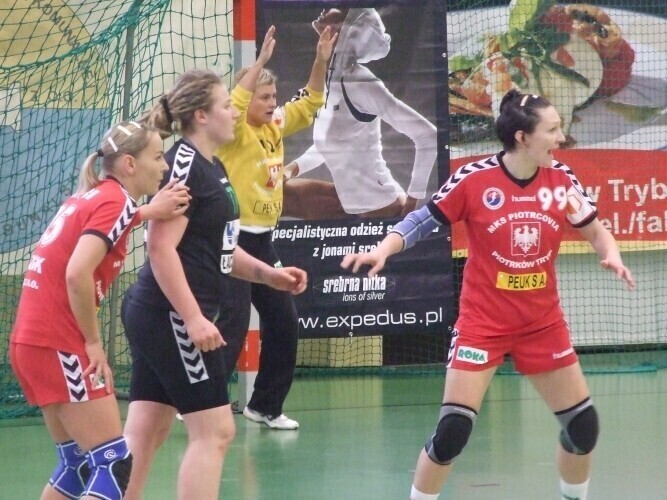 Piotrcovia bliżej brązowego medalu. Prowadzi z Łączpolem 1-0