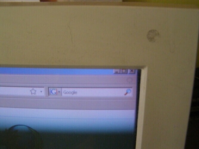 Piotrków Uczniowie anonimowo poinformują policję