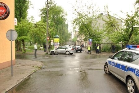 Region Pijany kierowca chciał przejechać policjanta