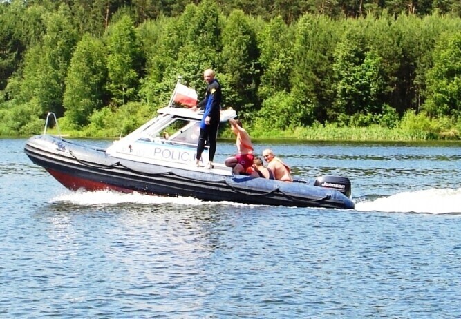 Policja rozpoczyna służbę nad Zalewem Sulejowskim