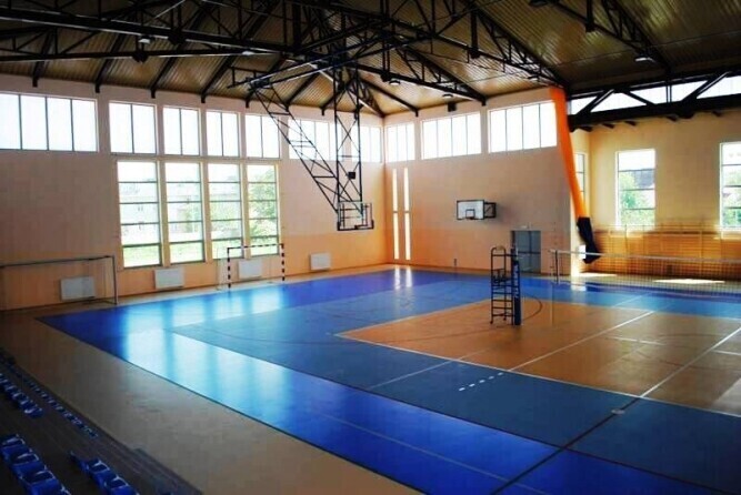 Nowa hala na rozpoczęcie roku szkolnego