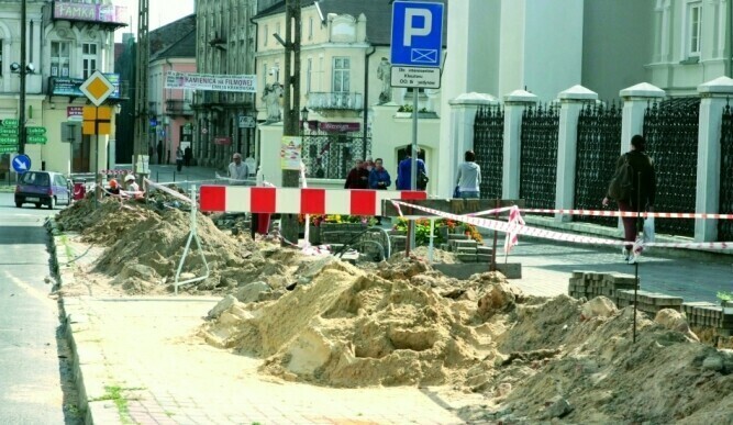 Znikną słupy przy Słowackiego