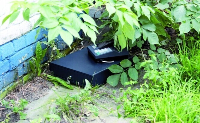 Piotrków Zuchwała kradzież kasy w spożywczym