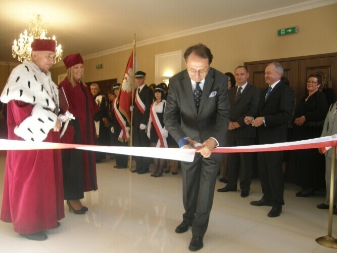 Uroczyste rozpoczęcie roku w nowej siedzibie WSH