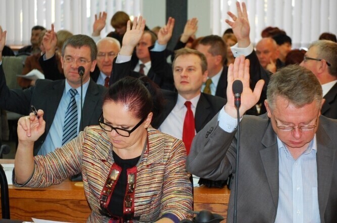 Przedostatnia sesja tej kadencji zakończona