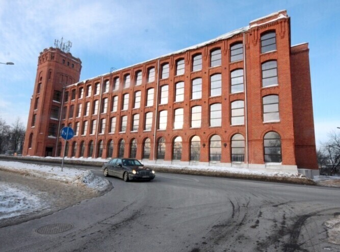 Nowa galeria handlowa w budynku po Sigmatexie