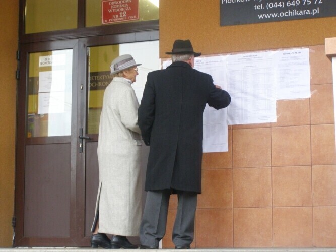 Wybory samorządowe Piotrkowianie głosują