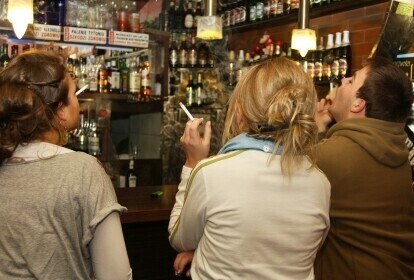 Sądny dzień dla palących i restauratorów