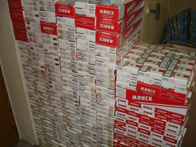 Policjanci znaleźli 9 tys. paczek lewych papierosów