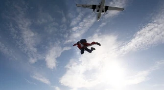 Chmura wulkaniczna pokrzyżowała plany skoczków