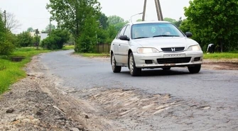 Jazda ulicą Dmowskiego to droga przez mękę