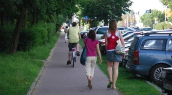 Piotrków: Wojenne ścieżki – piesi kontra rowerzyści