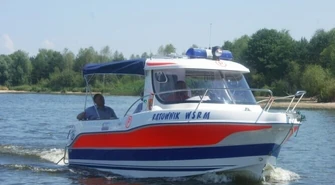 Karetka wodna na Zalewie Sulejowskim