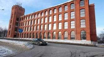 Nowa galeria handlowa w budynku po Sigmatexie