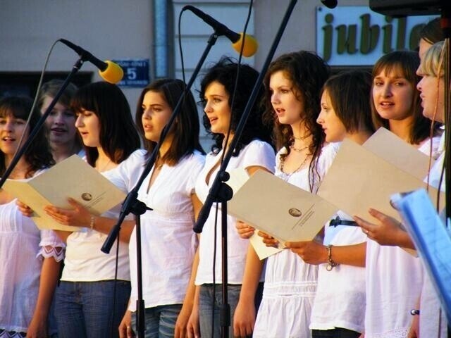 Koncert kolęd i pastorałek w wykonaniu chóru II LO