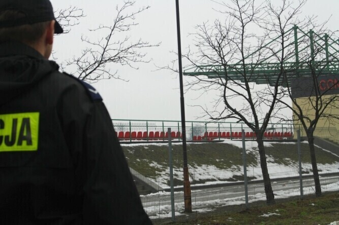 Powiat piotrkowski Pseudokibice vs policja