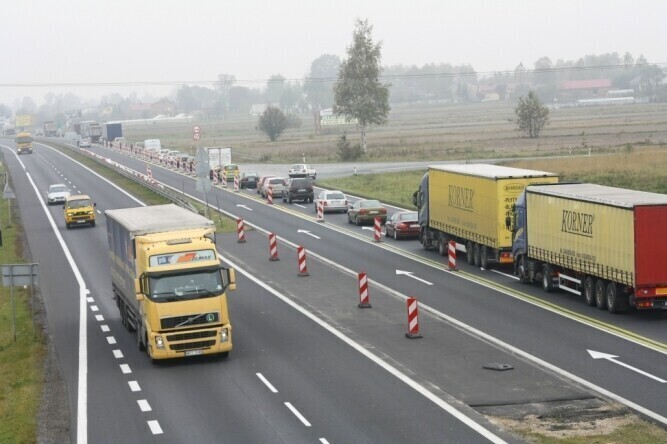 Radni chcą pieniędzy na remont lokalnych dróg
