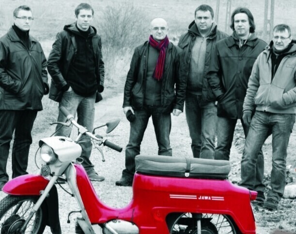 ZZAJAWKa - pierwsza wydana profesjonalnie płyta GRZMIĄCEJ PÓŁLITRÓWY.