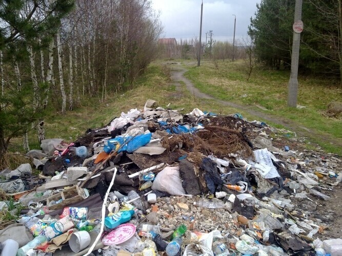 Gminy powiatu walczą z dzikimi wysypiskami