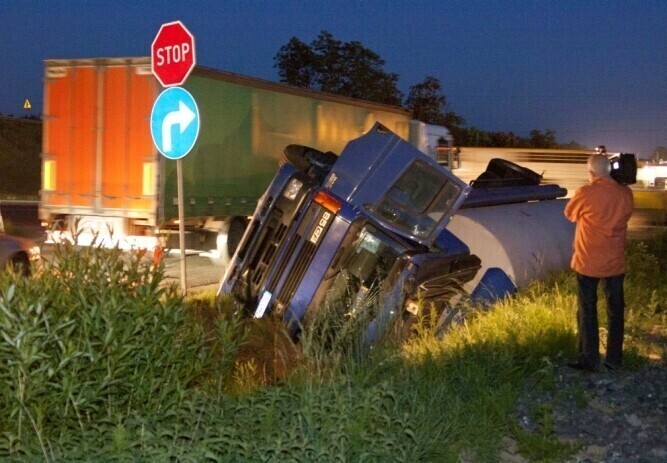 Wypadek na ósemce Kierowca miał 3 promile