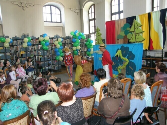 Piotrków Bajkowy Dzień Dziecka w MBP