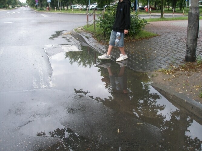 Wodny problem. Kałuże jak były tak są
