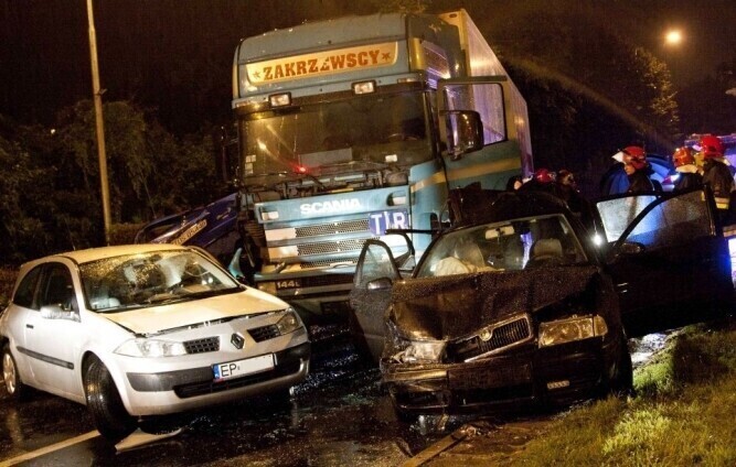 Al. Kopernika3 Maja Karambol na skrzyżowaniu