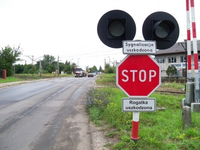 Roosevelta Uszkodzona sygnalizacja i rogatka