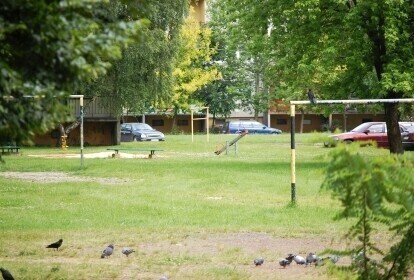 Dzieci mają zakaz gry w piłkę