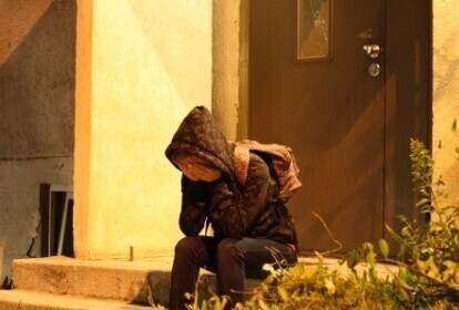 Nie udzielili pomocy bezdomnej dziewczynie