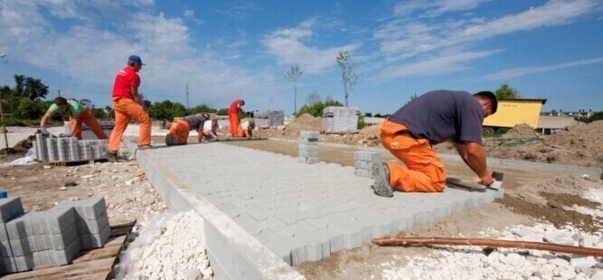 Piotrków Dmowskiego przed terminem